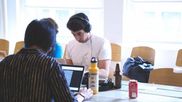 5 Reasons Your Startup Should Invest In Interns