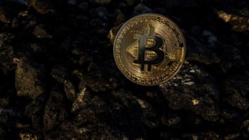 A Beginner's Guide To Bitcoin & Blockchain Technology