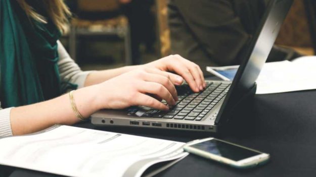 Why Every Startup Needs To Be Blogging About Their Industry