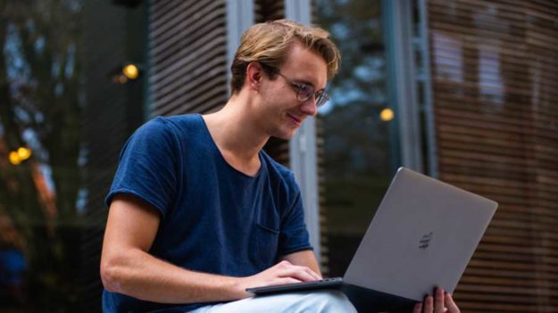 Online Surveys: 10 Most Common Mistakes & How To Avoid Them